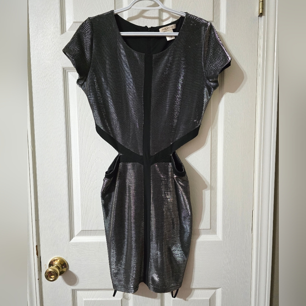 Arden B Metallic Side Cut-Out Mini Dress, Black & Silver Metal/Chain Effect, EUC